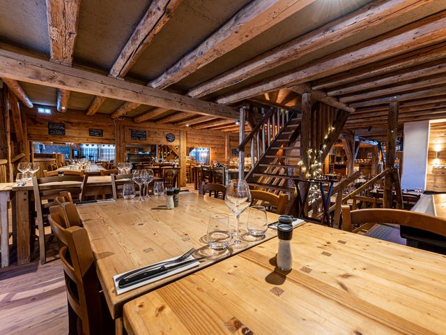 Mezzanine 